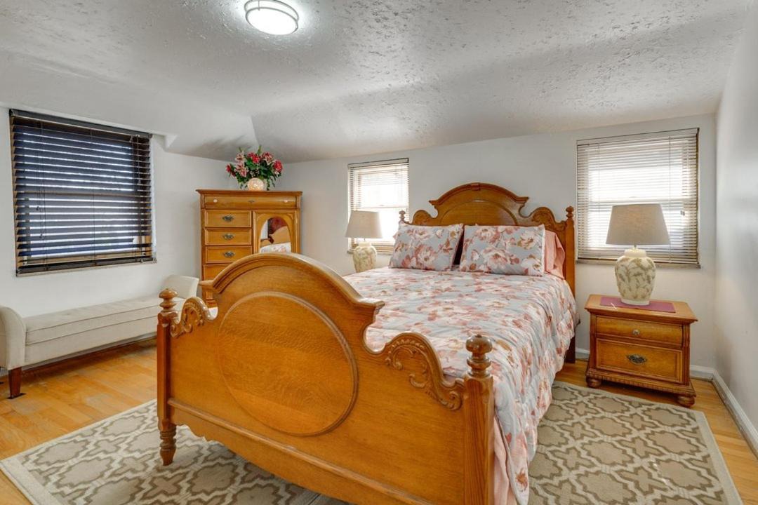 Photo of Bedroom in Royal Oak