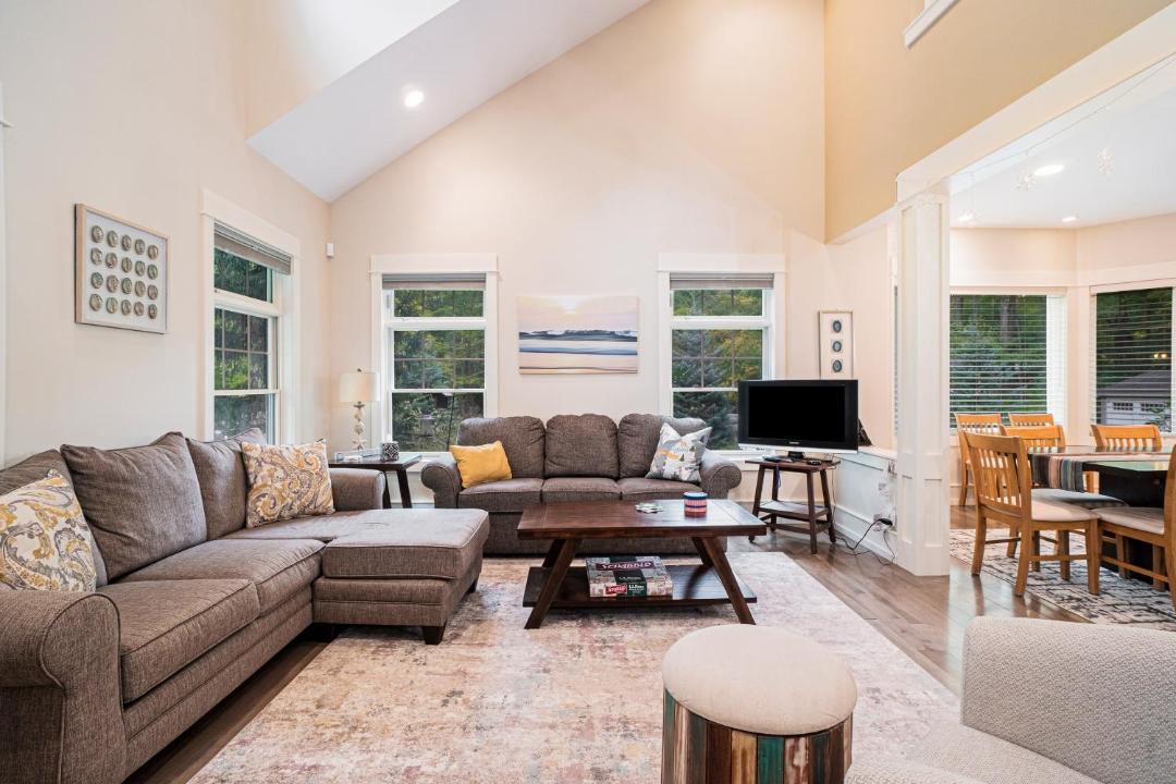 Photo of Livingroom in South Haven