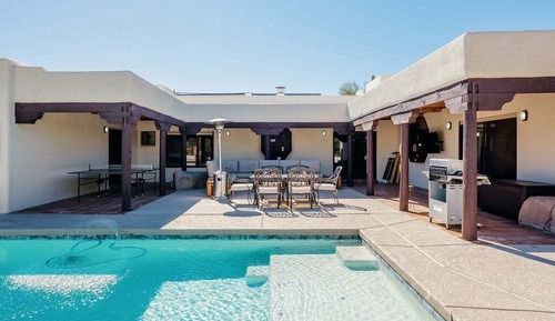 House (4 Bedrooms)