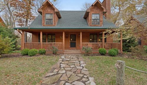 Three-Bedroom Vacation Home 