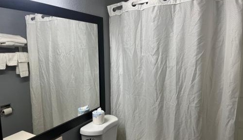 King Room - Non-Smoking