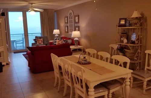 Navarre Beach Condo | Pearl 1605 Sugar White Sand & Emerald Waters! Beautiful Gulf Views!