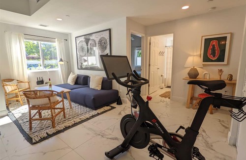 Wynwood Art District Apartment | ArTease Wynwood Collection: Sleeps 16 & Free Parking