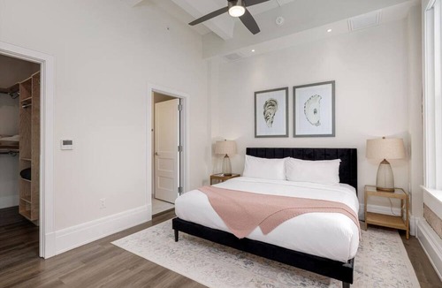 Downtown Condo | To Geaux Cups Luxury in this stunning