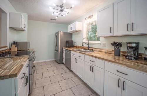 Scenic Hills Country Club Estates House | Pensacola Golf Course Escape 3 br 3ba