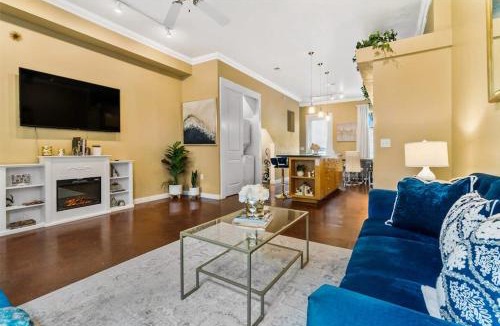Old East Hill House | Hip & vibrant townhome near downtown with private patio grill AC and WiFi
