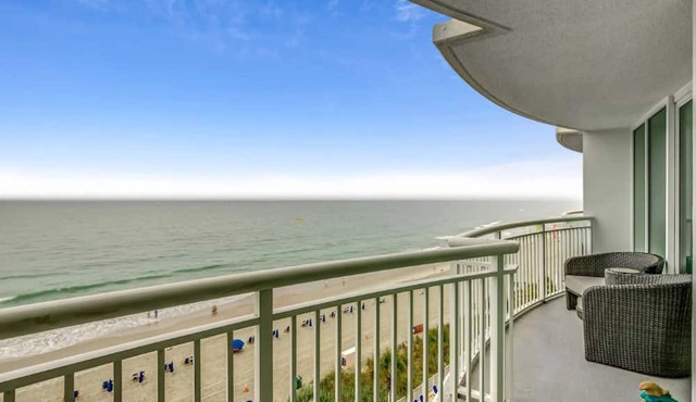 Luxury Oceanfront 3 Bedroom at Sandy Beach