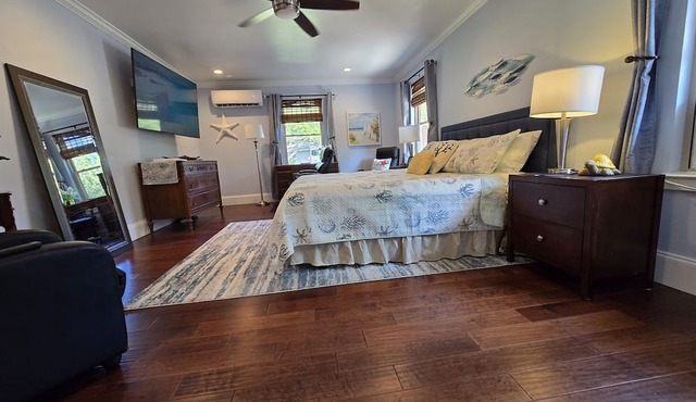 Luxury Master, Pvt Entry 3.2mi-Bch