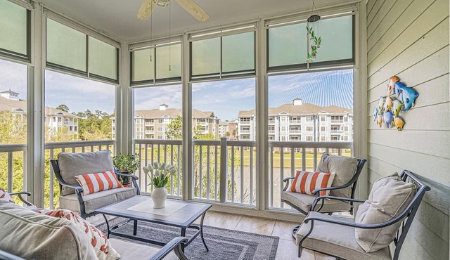 Luxe Lakeview Paradise