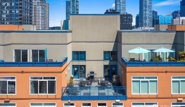 Seattle Belltown Penthouse- Parking, Gym, Pool, Spa/99Walk Score
