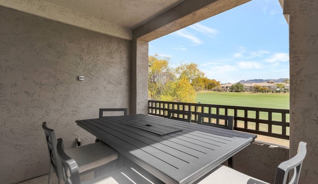 Walk to Westin Resort & Kierland Commons with Heated Pool/Spa/Fitness Room/BBQ Grill across driveway