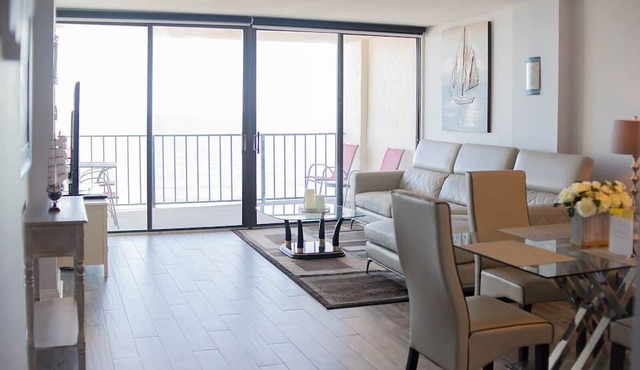 Oceanfront Stylish-Striking -Just Remodeled-Family building with a Pool & Tennis